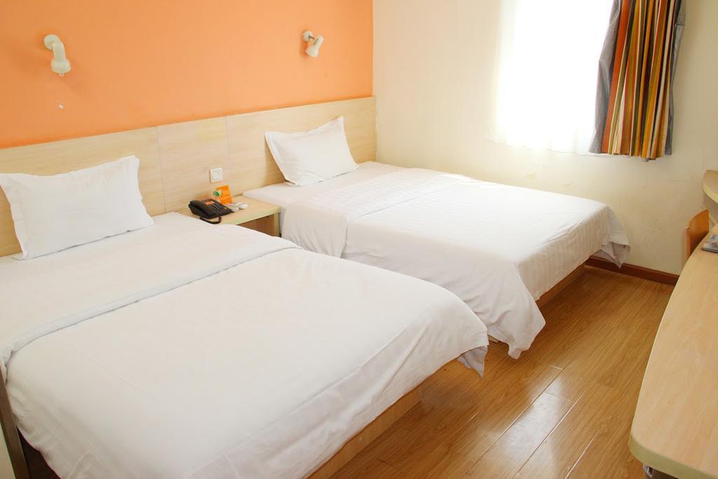 7Days Premium Nanchang Railway Station Esterno foto